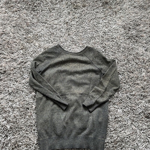 Vince Sweater 100% Cashmere Tunic Long Sleeve Grey / Gold Sparkle Sz Small❤️ - Picture 5 of 7